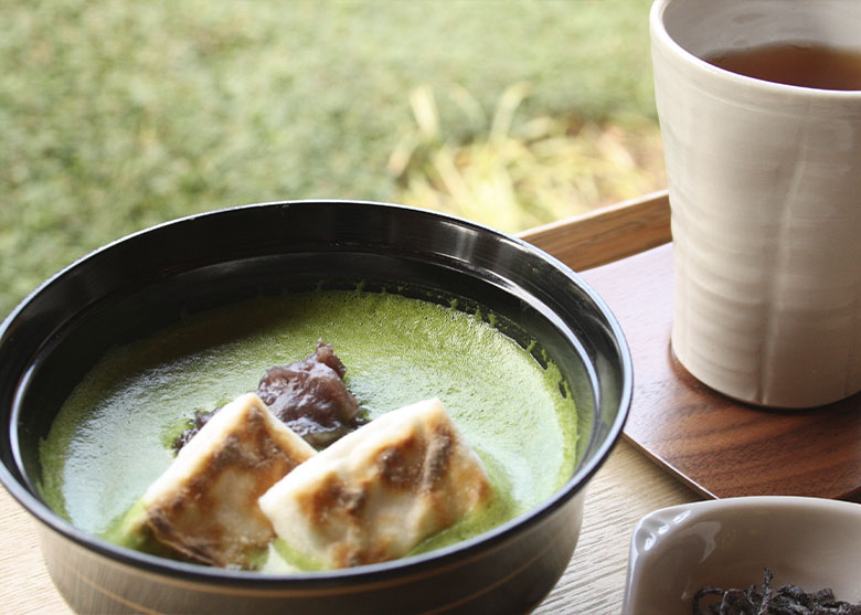 餅入抹茶ぜんざい